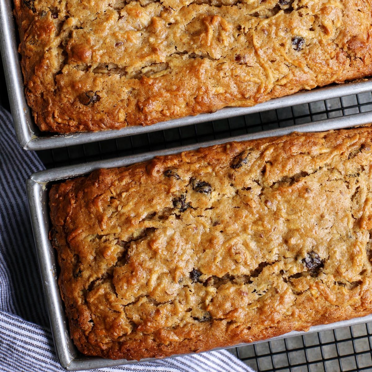 FarmgirlsDabble's tweet image. Apple Bread: loaded with shredded apples, ensuring moist, delicious fresh apple flavor and texture in every bite! &amp;gt;&amp;gt;&amp;gt; buff.ly/2lkBvSM #apple #bread #applebread #fallbaking