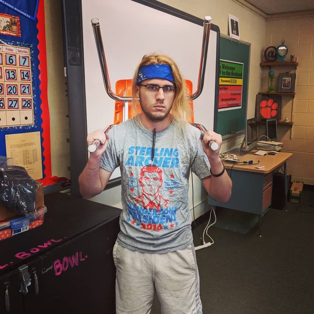 gowestville's tweet photo. B1 was ready for an intruder. #FreshmenGotALittleTooExcited #NextTimeBeQuieter #GoodFirstRun https://t.co/xahWw5yG1g