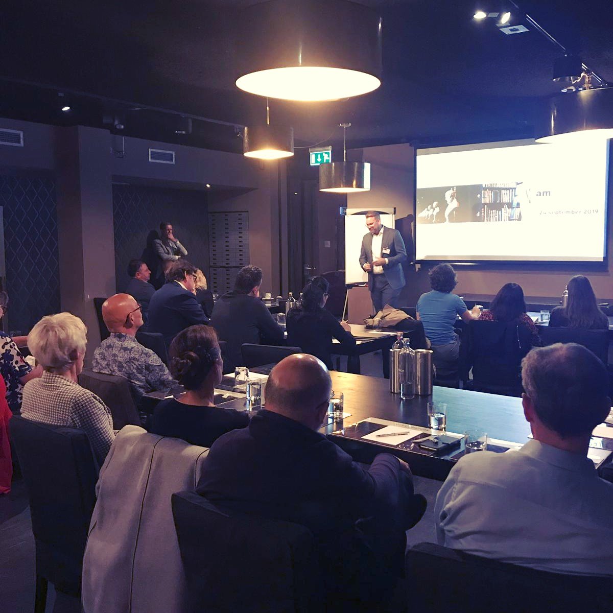 AMweb_nl's tweet photo. Oren gespitst! Vanmiddag bij am:academy Kifid Cases gaat het over belangrijke recente uitspraken van het Klachteninstituut Financiële Dienstverlening! #kifid #insurance #verzekeraar #verzekeren #keeplearning #amweb #ammagazine https://t.co/SYAa1bGVQx