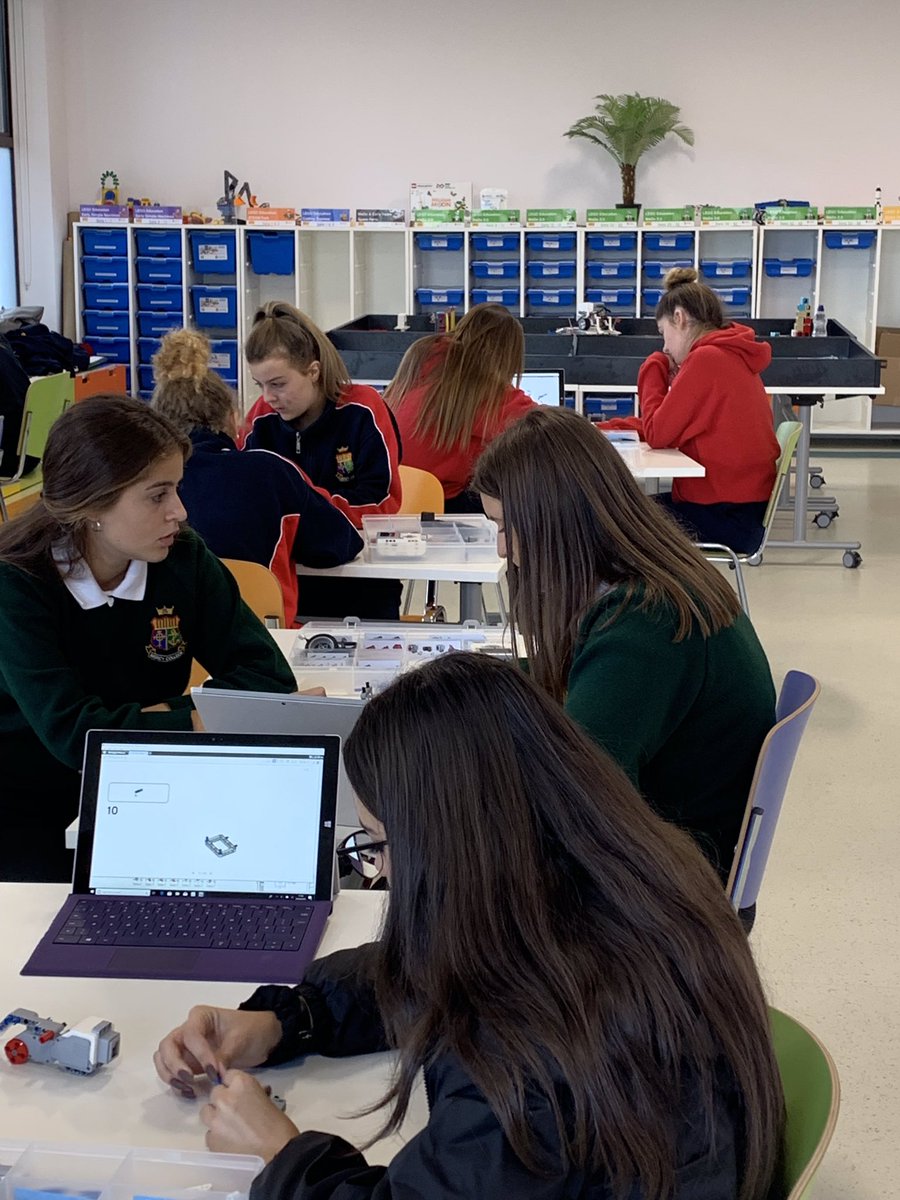 mcoolock's tweet photo. Some pics of the Mercy TY girls at DCU LEGO Education Innovation Studio today. Great day for all. Thanks Ms. Byrne and the team at DCU #dculeis @ButlerDee @DCU_IoE @hea_irl https://t.co/yan7JXbgZD