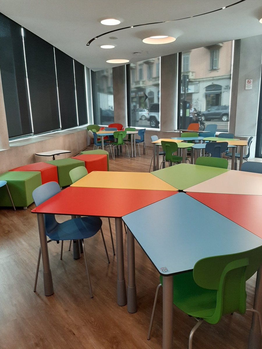 Una nuovissima #AIClass presso #MicrosoftHouse di Milano pronta ad accogliere le scuole!
Domani ripartiranno i laboratori di #IntelligenzaArtificiale nell'ambito del progetto #AmbizioneItalia.

<a href="/fmdigitale/">Fond. Mondo Digitale</a> <a href="/microsoftitalia/">Microsoft Italia</a>