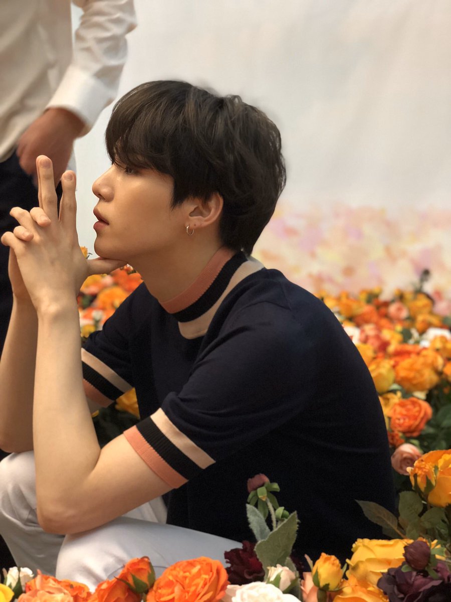flowerstaegi's tweet photo. taehyung takes the prettiest pictures of yoongi https://t.co/FKOU4y6QCS