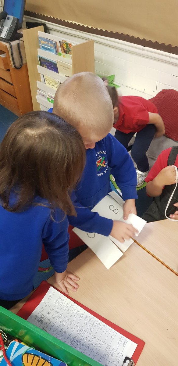ympshhh's tweet photo. Lots of us were inspired to explore numbers independently today after we looked at numbers to 20. I saw counting, ordering, reciting and lots of collaboration. #ympsmaths https://t.co/5wkfdUEAZl