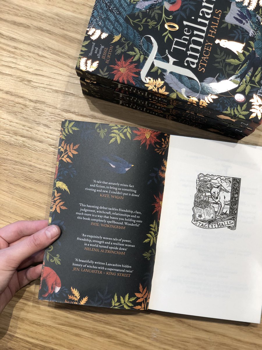 Out today is the gorgeous paperback of #TheFamiliars by @stacey_halls and if you open the cover, you might just find a review by #booksellerimie!
Pop in to grab your copy of this beautiful book.
#treatyourshelf #staceyhalls #historicalfiction #woky #wokingham