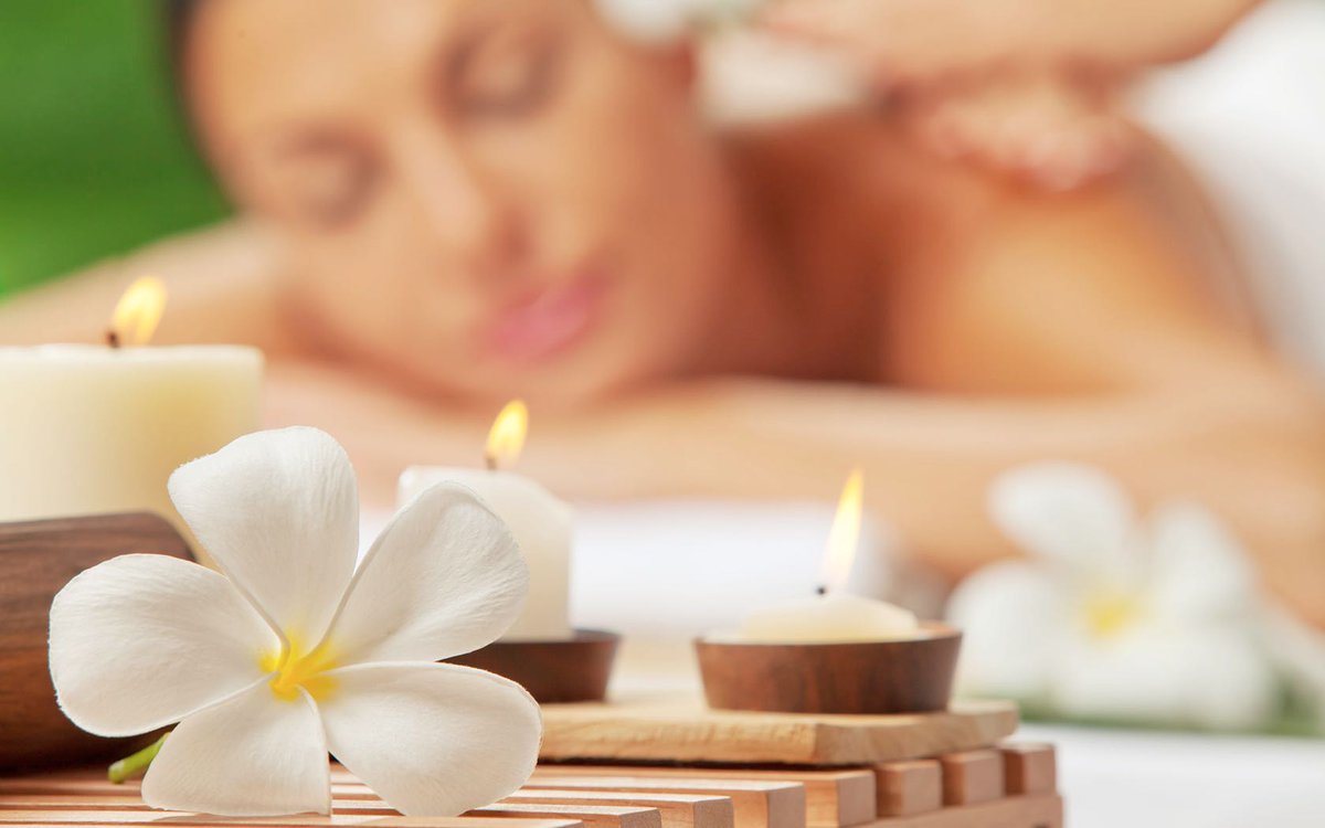 Get pampered at our SPA, where you will be surprised with an array of Massages, including Anti-stress massage, Shiatsu, Hot Stones, Reflexology, as well as rejuvenating, revitalizing and relaxing Body and Facial Treatments.
#riaparkhotels #spa #treatments #massage #algarve