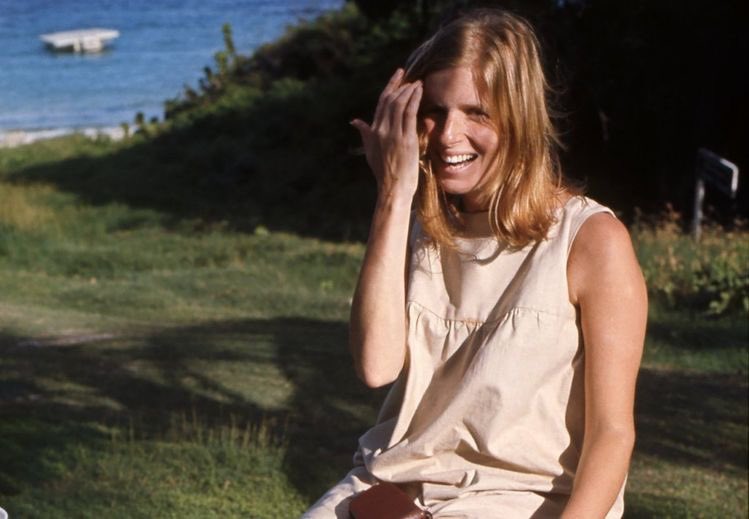 Happy birthday to the wonderful ball of sunshine that is Linda McCartney You re deeply missed our beautiful lady 