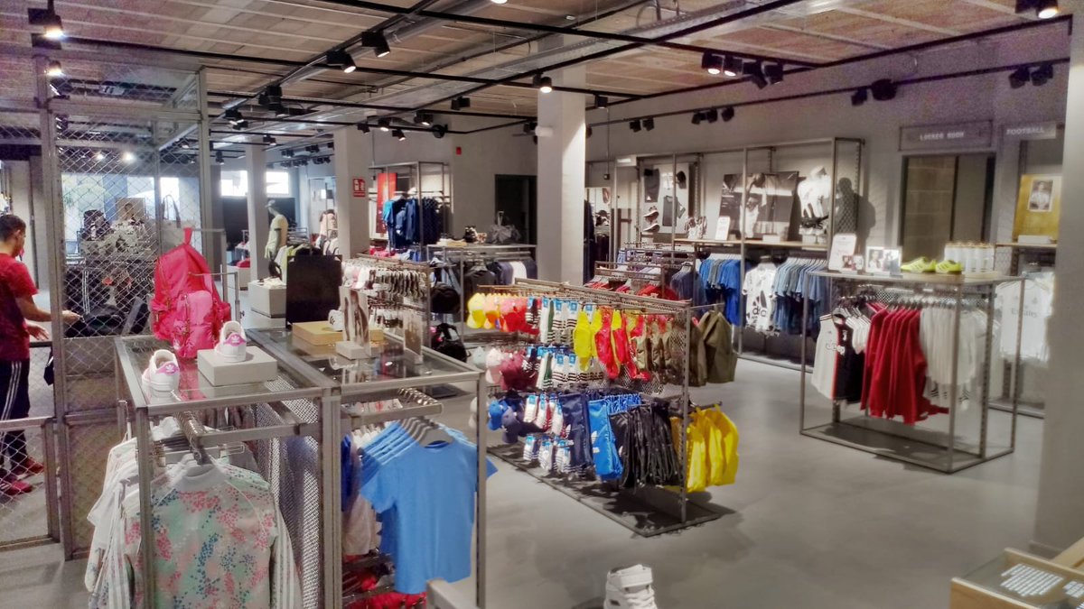 Paket Henne Flughafen adidas store santa cruz tenerife Der Strand  Richtlinien Realistisch