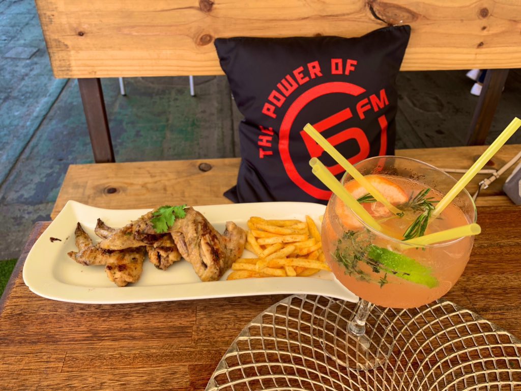5FM's tweet photo. Scenes from the @HammanTime Heritage Tour brunch! ๐คฉ๐ฅฉ๐ฟ๐ฆ YES PLEASE!! ๐ฅ๐
#HTHT19 #RealMakoyaMoments
@Nick_Hamman
@ZambukSA
#HeritageDay #BraaiDay https://t.co/Kxzgdr2eEq