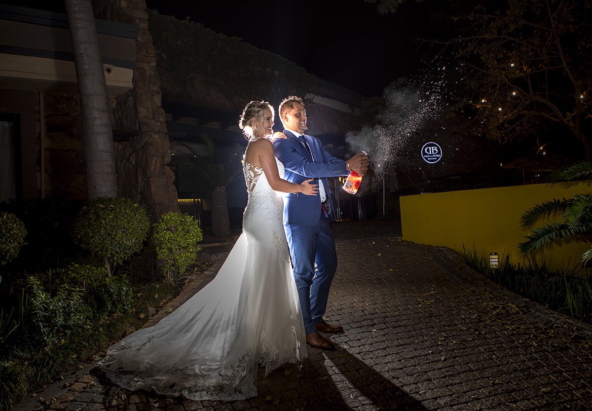 Mareike and Jarred’s Wedding at @DiepindieBerg 
#wedding #couple #photographer #MakingMemories #darrellfraserphotography #champagne