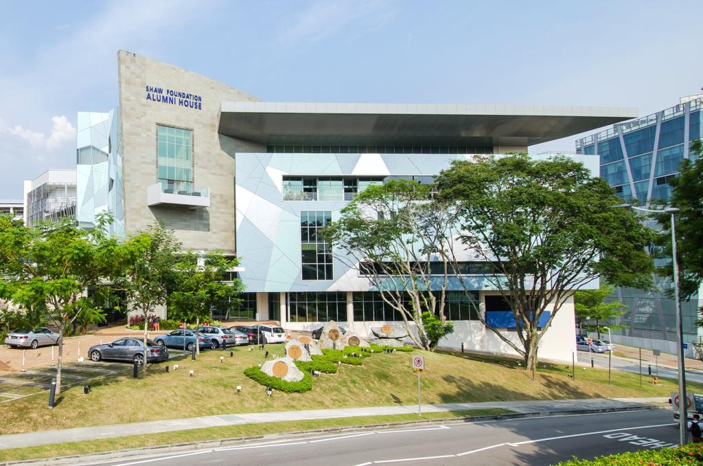 iosconfsg's tweet photo. We're happy to announce #iOSConfSG 2020 will be at Shaw Foundation Alumni House which is located in National University of Singapore. Find more on https://t.co/aP44AfwKra https://t.co/unD4Avjbmw