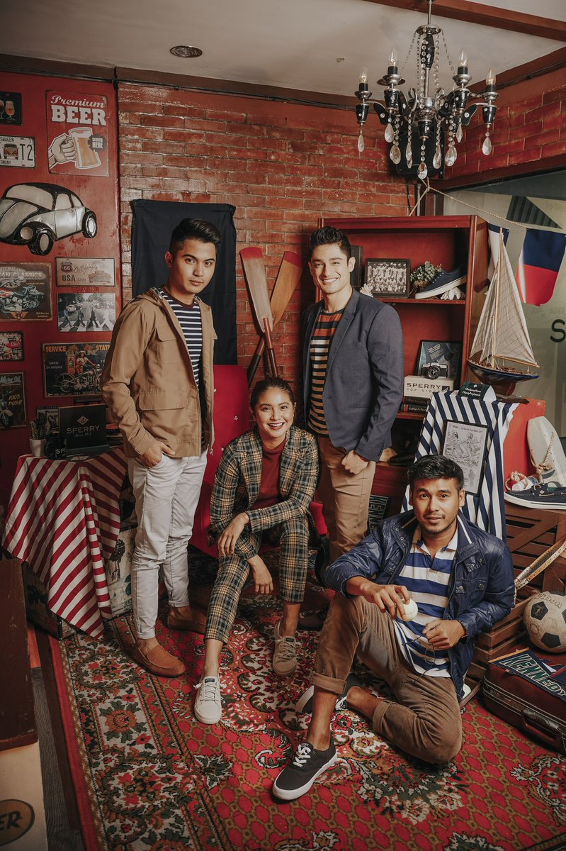 elleramirezz's tweet photo. Stripes &amp; stripes &amp; stripes. Stay chic, look sharp, and wear this prep style icon #VarsityPrep @sperryph https://t.co/lNuWsZO5Gc