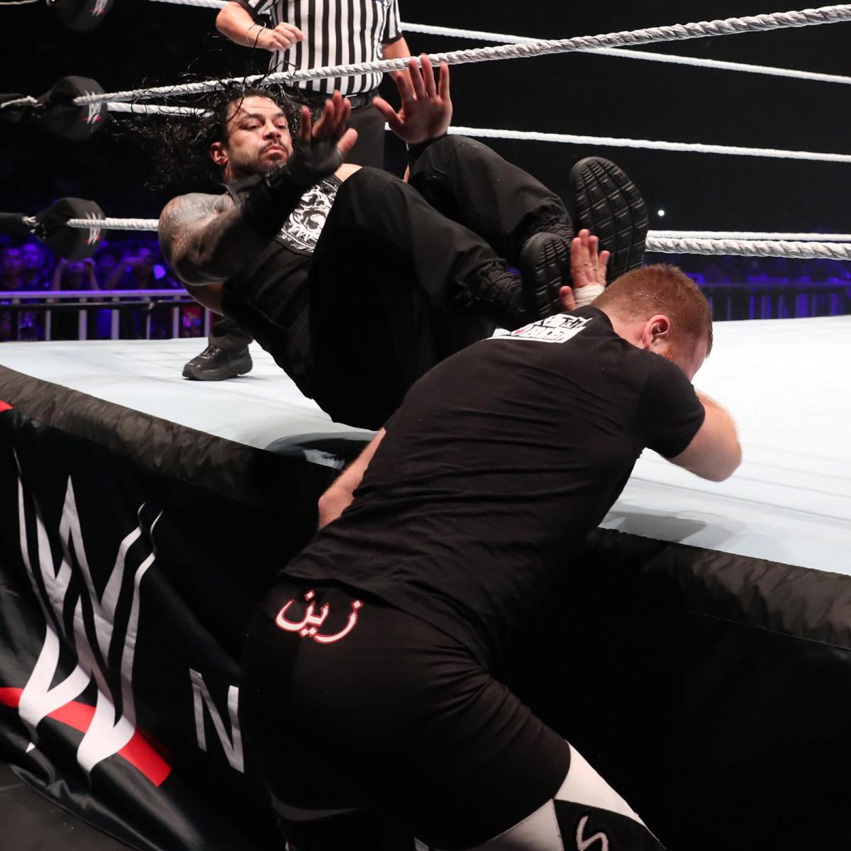 lRomanReignsl's tweet photo. WWE #RomanReigns journeys to #WWEShanghai: Digitals photos https://t.co/1dT42jdjhP
