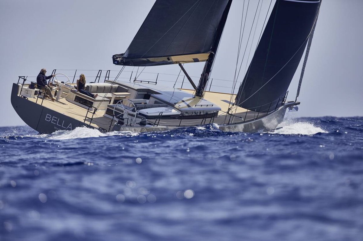 Voiles_Voiliers's tweet image. Premières images. Visitez le Y7, nouveau et sublime grand #yacht de luxe tout carbone #monocoque @YachtingCannes      
bit.ly/2kH3jAu