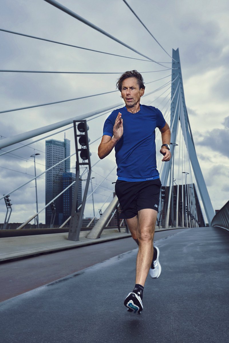 adonnink's tweet photo. Men’s Health nov. 2019 https://t.co/Fl296NR2R9