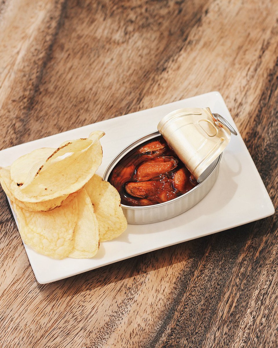 La simplicidad es más que un concepto, es una forma de vida. 
#PasiónPorLaTradición #ConservasCuca #Tradición #Tapa #Mejillones #Tapeo