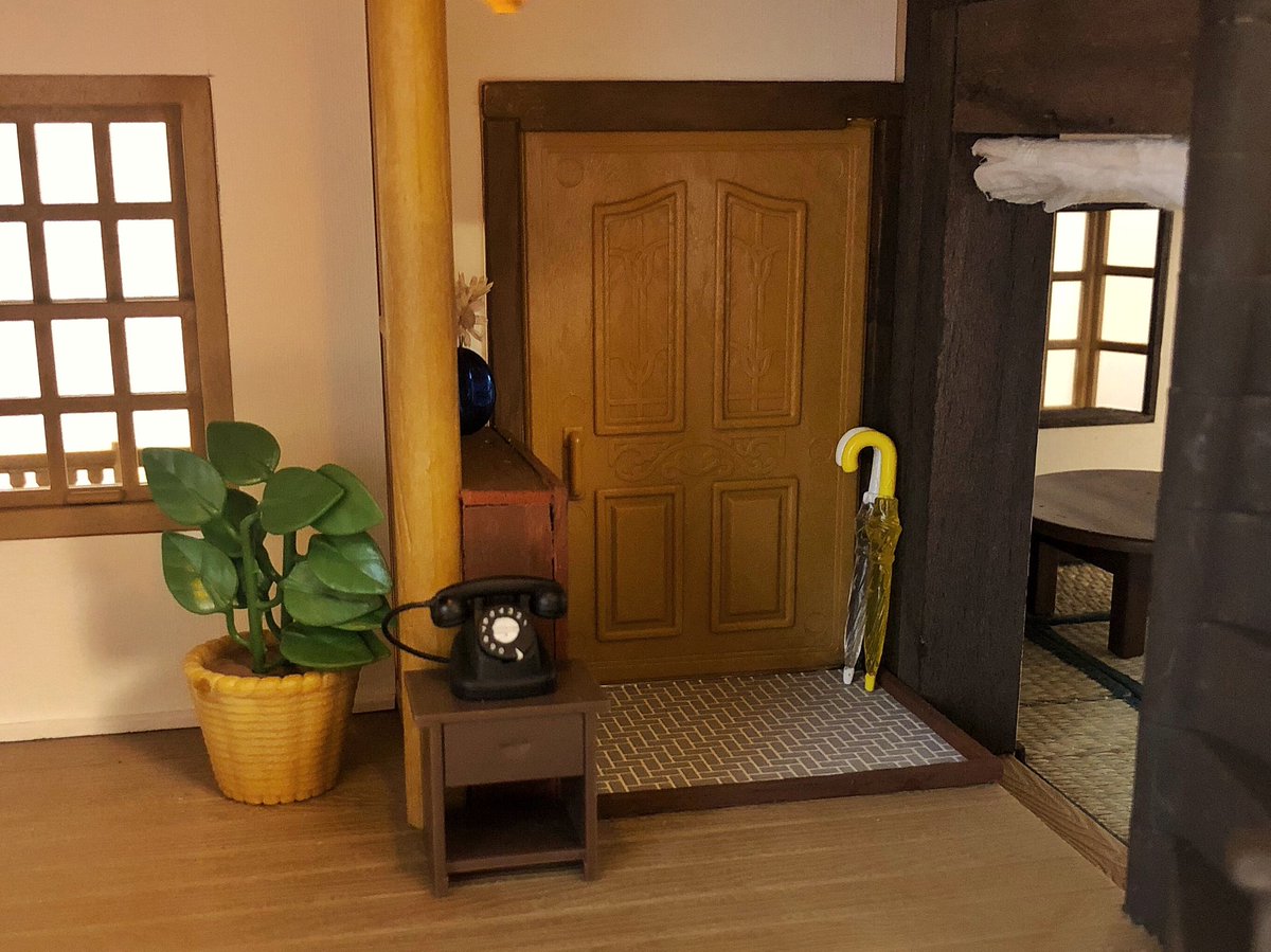 Kanafett おかえりなさい 雨大丈夫だった 玄関できた ただ 和室側に玄関がはみ出る形になってしまって自分の計画性の無さにしょんぼりしたけど 色々調べたら玄関から直接和室とかの家もあるっぽいので開き直りました 笑 トルーパー家の