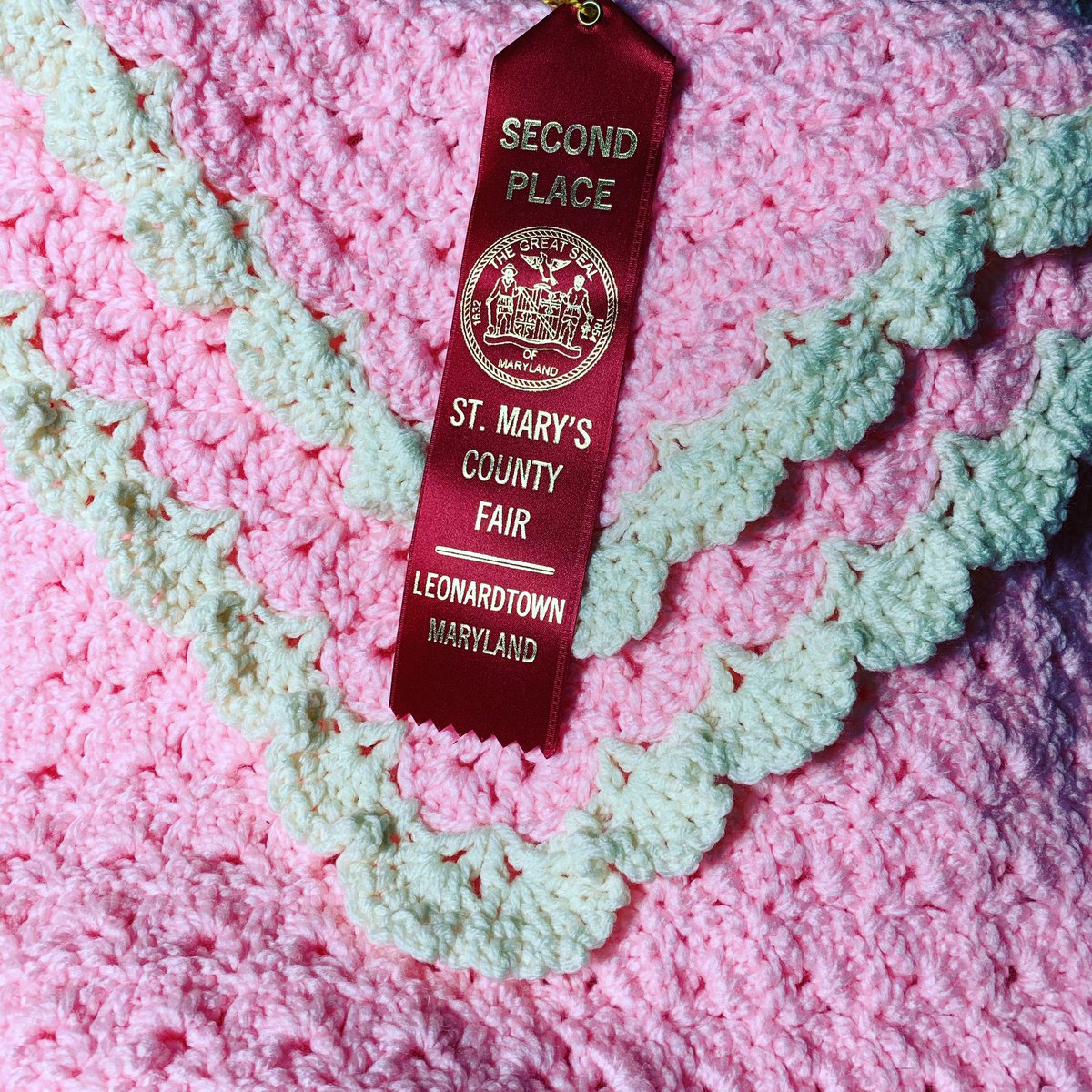 sassybrenn's tweet photo. St Mary’s County Fair. Leonardtown, Maryland 2019 #stmaryscountyfair #sassyscountrycrafts #shellblanket https://t.co/jVblpYJ5Sj