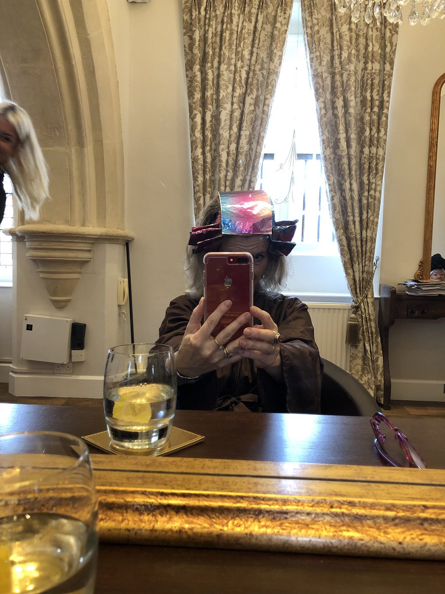 Spot the stylist - <a href="/RLhair/">Rachel Louise Ryan</a> 
And I’m loving the unicorn foils 
🦄🌈🦄