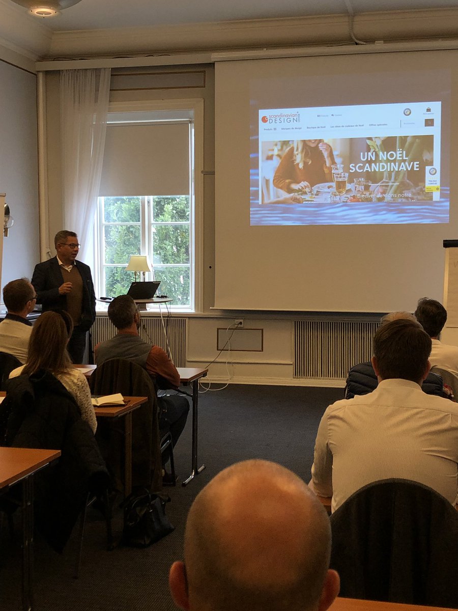 andersunger's tweet photo. Jörgen Bödmar från Design On Line berättar om sitt exportarbete på Exportsamverkans lunchträff. Klart att man ska exportera! https://t.co/5PPjTc9QoG