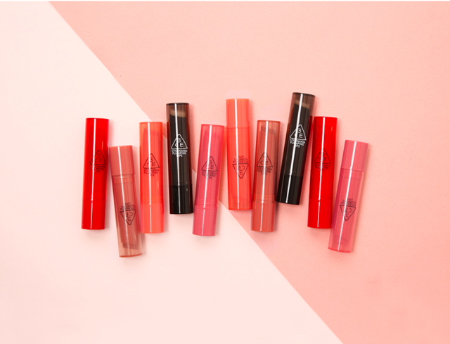 BEBE_KOREAnews's tweet photo. みんなが大好きな韓国コスメ #3CE のおすすめリップ❣️❣️
#マットリップ の定番 #VELVETLIPTINT ¥1,670
タトゥーのように落ちない #TATTOOLIPTINT ¥1,450
ボリュームのあるぷるぷるリップになれる #PLUMPINGLIPS¥1,450
秋の新作 #CLOUDLIPTINT ¥1,670
https://t.co/Hk9yJDJOS5 https://t.co/jNU15J1CaI