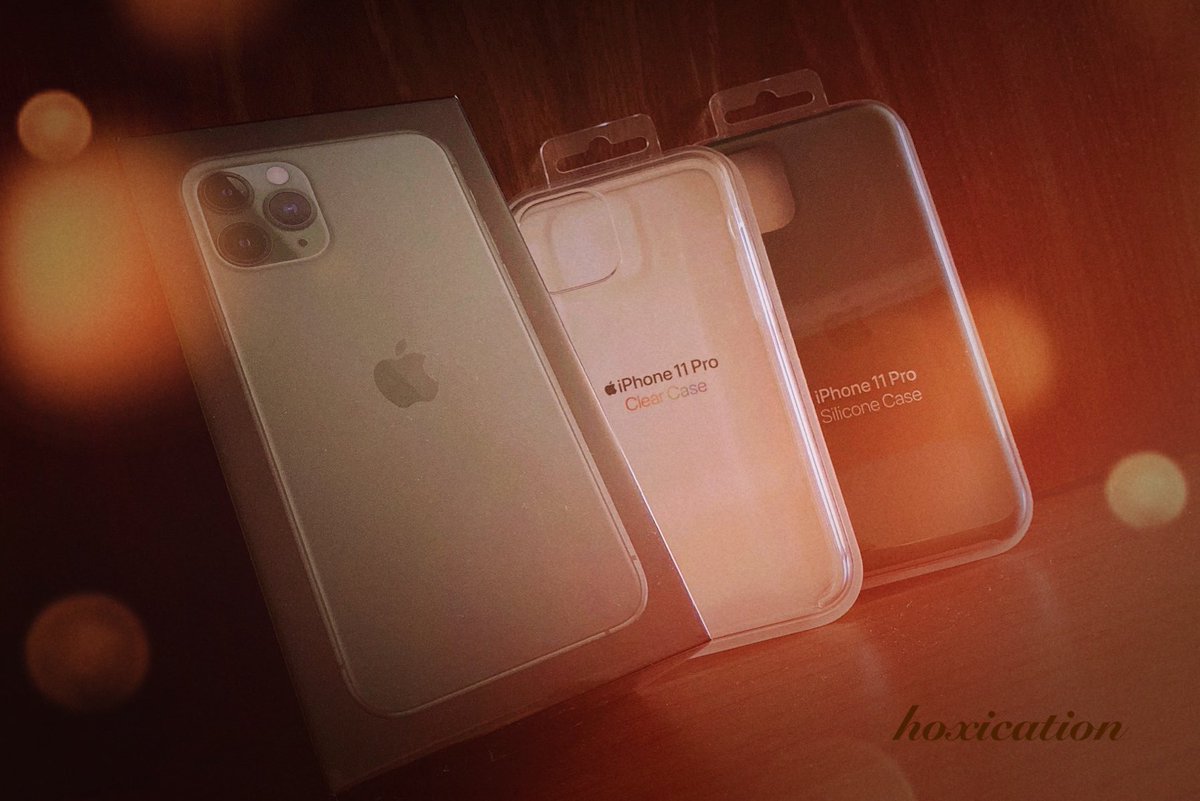 Hoxication1006's tweet photo. 이번에도 주헌이에게 새로 출시된 iPhone 11 Pro를 전달했습니다💖주헌이가 직접 선택한 기종과 색상이니 더 잘 사용했으면 좋겠습니다😊새로 출시된 미드나잇 그린 선택한 주헌이는 역시 센스쟁이야😍#주헌 #JOOHONEY https://t.co/62qqq2LPJc