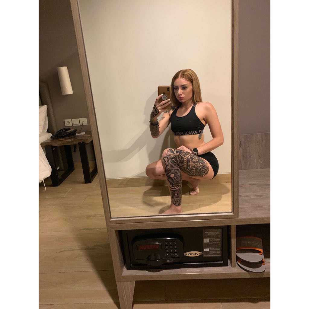 ___ginger_____'s tweet image. Twitter, I’m kinda tatted now