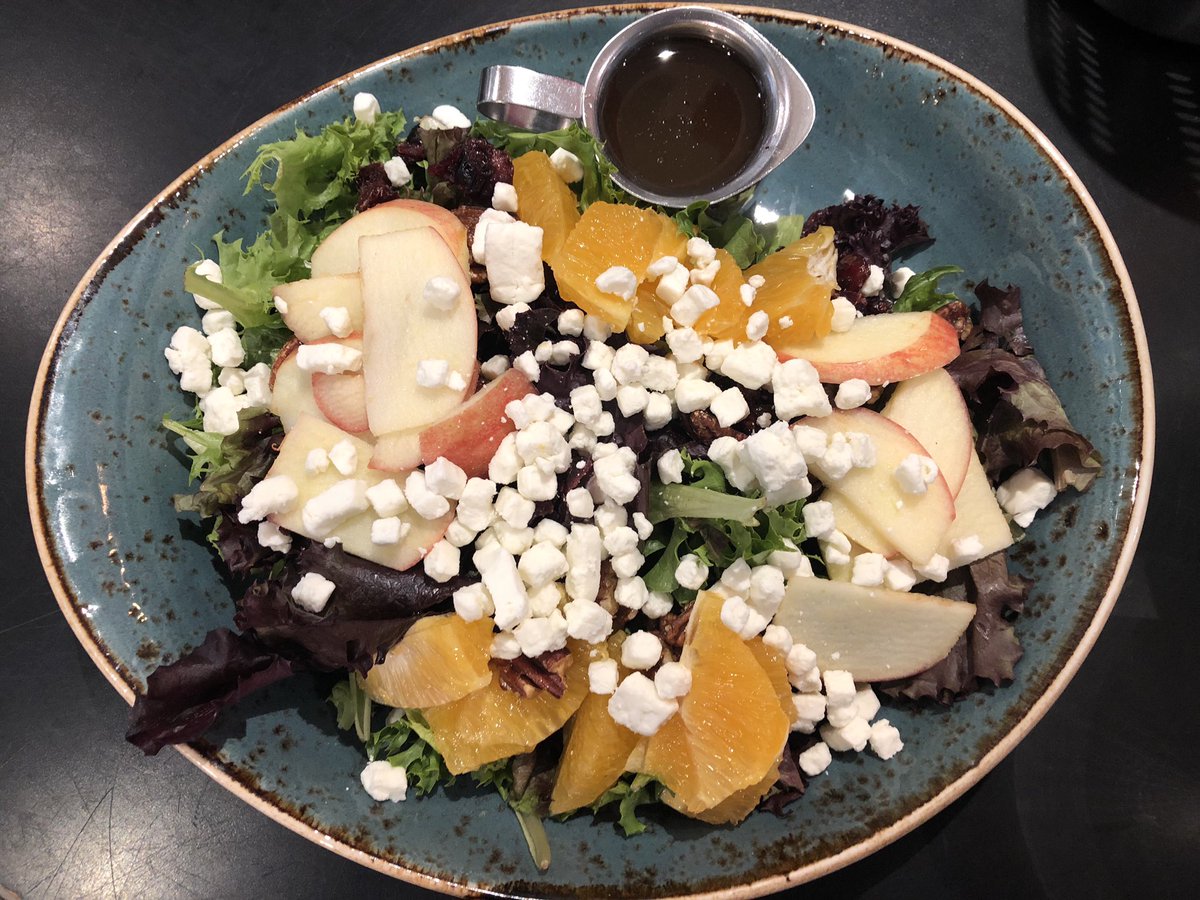 RedsRamsay's tweet photo. New Menu Item: Arugula Salad
Roasted candied pecans, fresh apples and orange segments served on a bed of arugula. Topped with dried cranberries, goat cheese and finished with a house made citrus dressing.#foodporn #foodie #instafood #lunch #healthyfood #delicious  #yummy #brunch https://t.co/qu60ggNyO6