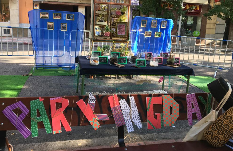 Sembrando Conciencias por el clima #ParkingDay en el CEIP Amador de los Ríos de Madrid <a href="/AdelosRios1933/">CEIP. Amador de los Ríos</a> 
 ¡Todas y todos a la #HuelgaMundialPorElClima #27S !
#ProyectoStar #SemanaPorElClima #WeekForFuture #SemanaClimática #TodasPorElClima 
<a href="/MadresXelClima/">Madres por el Clima</a> 
ampacolegioamadordelosrios.com/sembrando-conc…