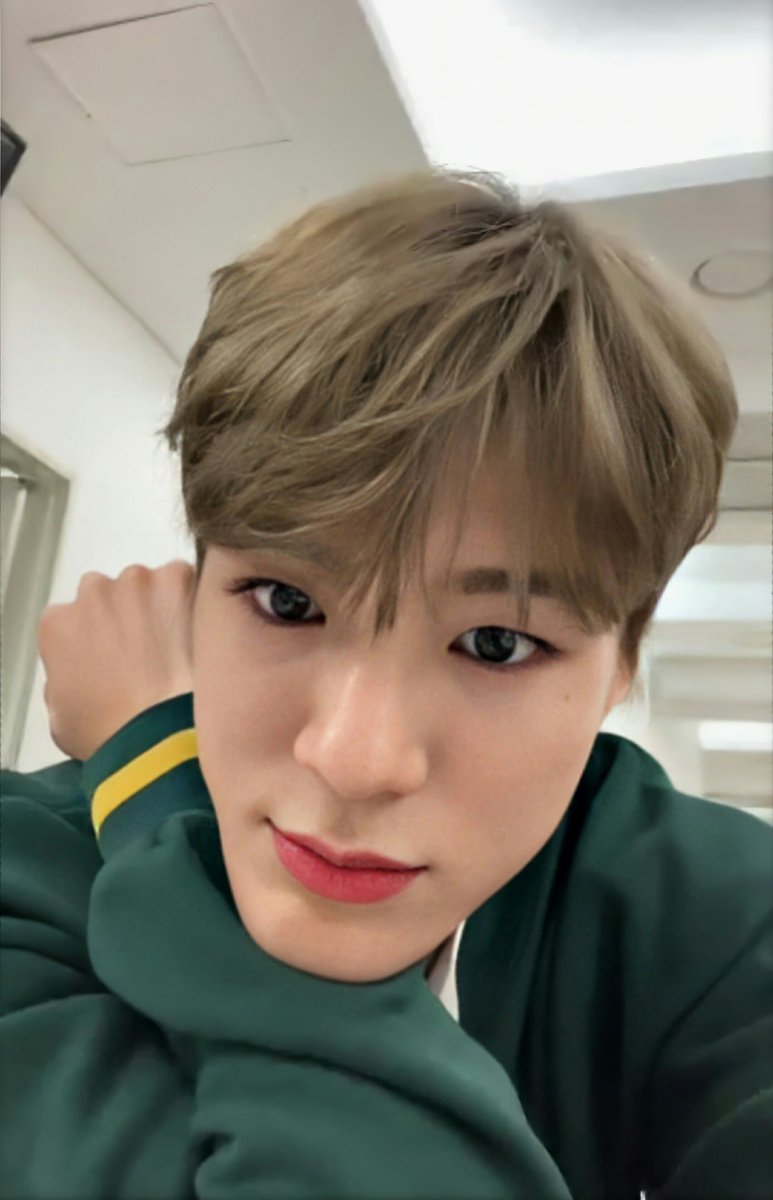 ninezexsky's tweet photo. แพ้คนตายิ้ม https://t.co/zghOoSB7bl