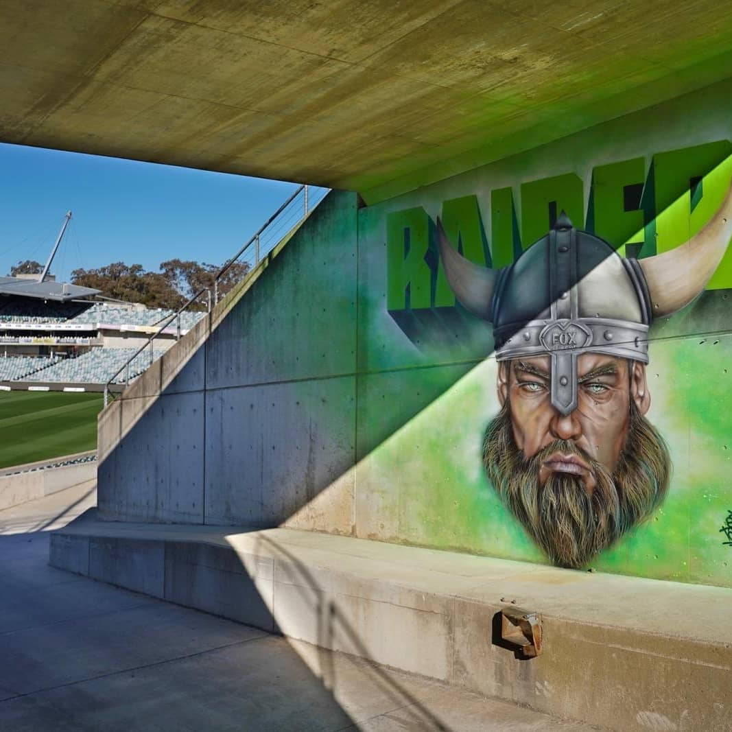 RaidersCanberra's tweet photo. Watching over our turf ⚔️🛡️

#WeAreRaiders #WEARECBR #NRLFinals https://t.co/qgAVn8GQZq
