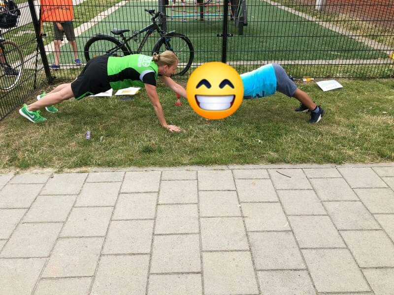 De Buurtsportcoaches en <a href="/cf_sport/">CF Sport</a> van <a href="/deschoor/">De Schoor</a> hebben in de <a href="/NLsportweek/">NOC*NSF Nationale Sportweek</a> extra activiteiten om jong en oud het plezier in bewegen te laten ervaren want #sportdoetietsmetje!

Kijk snel op sportiefalmere.nl/almere/sport-e… voor de open activiteiten!

<a href="/SportAlmere/">Sport Almere</a> @MartijnPostuma <a href="/AKTalmere/">Almere Kenniscentrum Talent (AKT)</a>