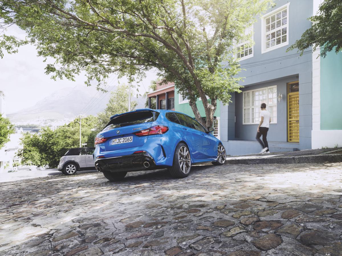 The 1 is coming. And it's bringing some of the latest BMW technologies.  Pre-book your test drive* here: registerbmw.co.uk/rybrookshrewsb…  

*Test drive subject to applicant status and availability.