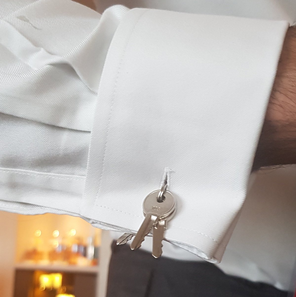 ejazrashid's tweet photo. Top Tip: If you ever forget to pack your cufflinks... padlock keys work a treat #whoknew #lifehacks https://t.co/4xK9vOHtpF