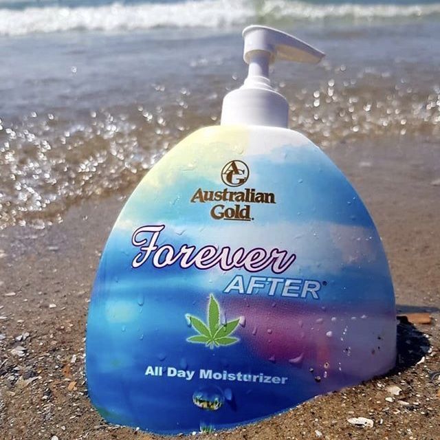 Gold UK Twitterren: "Applying a Tan Extender after bathing and showering is a way to keep skin nourished. Our Tan Extenders are full of natural oils which replace those that