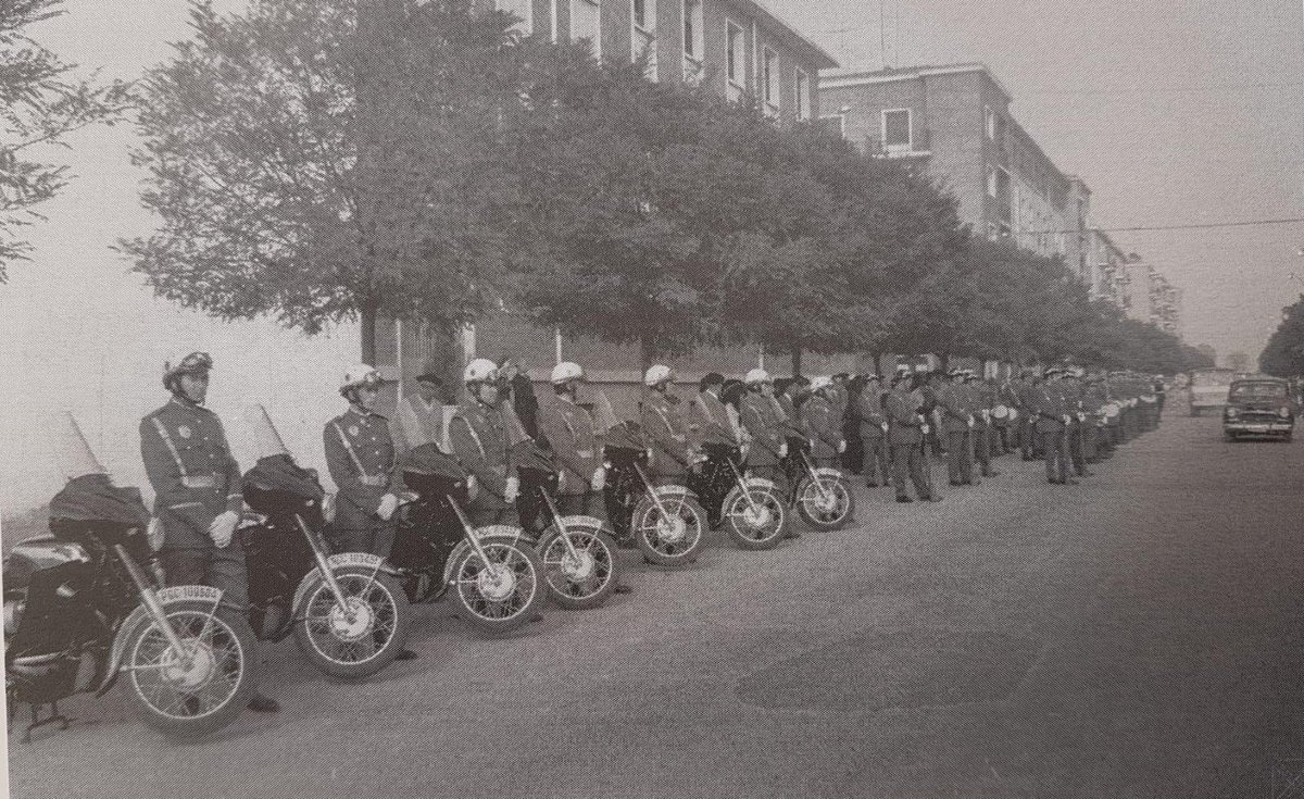 DelGobPaisVasco's tweet photo. 📢Con motivo del 175º Aniversario de la Fundación de la @guardiacivil, el acuartelamiento de Sansomendi  en Vitoria-Gasteiz celebrará este sábado 28, de 10 a 14 horas, una jornada de puertas abiertas con diversas actividades, exposición de medios y exhibición de especialidades. https://t.co/kzUD7cMGgH