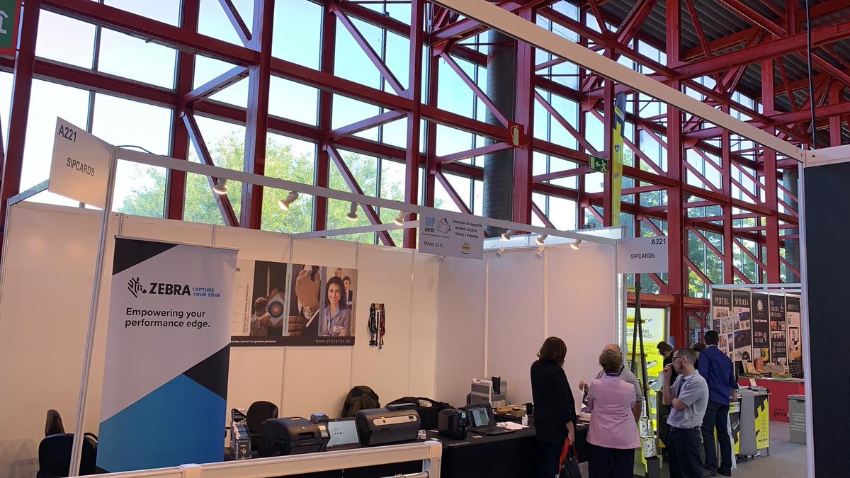 sipcards's tweet photo. Comienza la feria C!print la mayor feria de impresión y soluciones de identificación en @casadecampo 
Ven a vernos hoy 24 el 25 y 26 de septiembre y disfruta de hasta un 50% de descuento al comprar tu impresora @ZebraTechnology 
#TarjetasPVC #ImpresorasTarjetasPVC https://t.co/wHq0pKwZHN