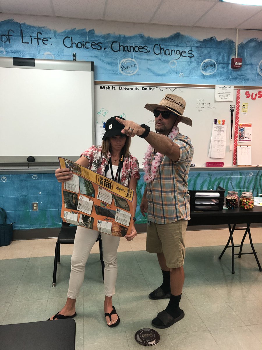 Tacky Tourist Day  📸 ☀️ #hoco19 <a href="/SuskyStuCo/">SHS Student Council</a>