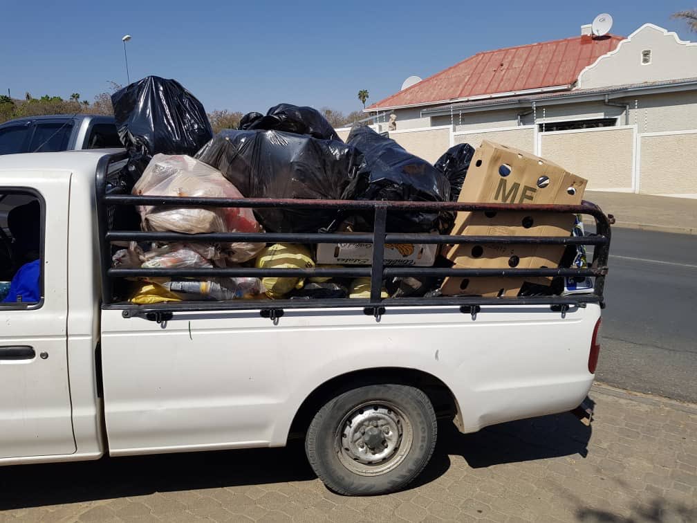 MutaleniYT's tweet photo. Over the weekend I along with other Comrades from the Windhoek East constituency participated in the clean up Namibia campaign in various parts of Windhoek. #KeepNamibiaClean https://t.co/phCti6aGZX