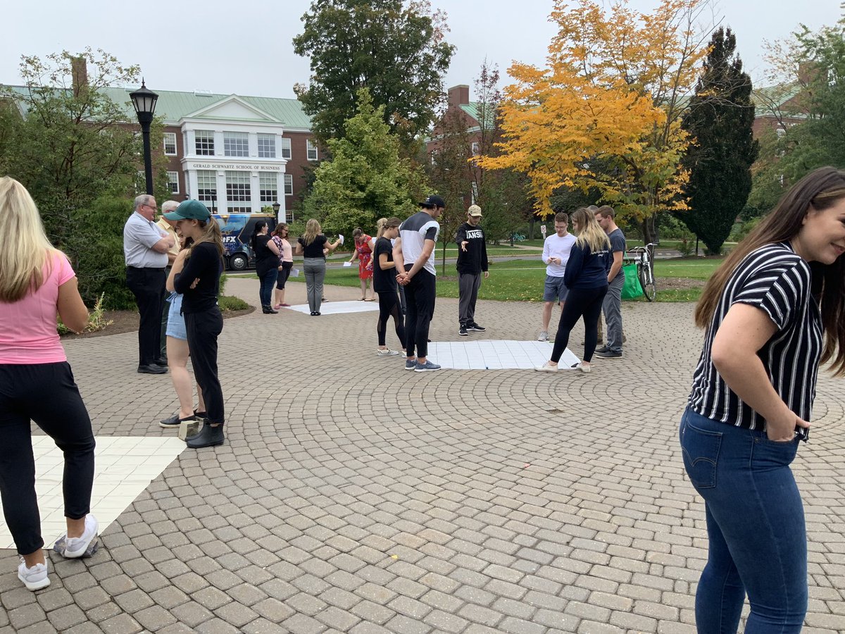 LLB_315's tweet image. Future Elementary teachers having some math fun with shower curtain hundreds grids with Dr. Evan Throop-Robinson. Great outside space for learning at STFX! #MathOutside #iteachmath @stfxuniversity @JeffEducation