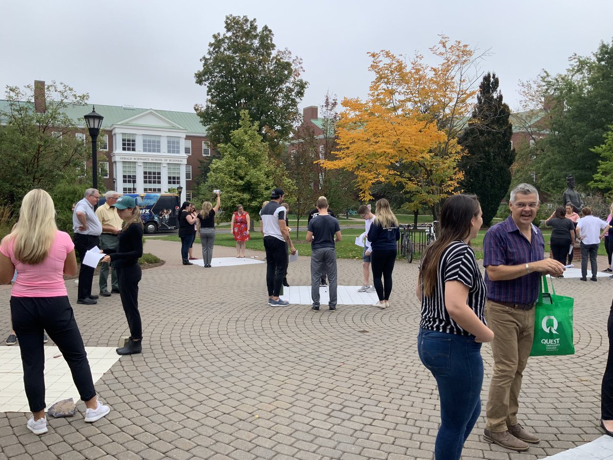 LLB_315's tweet image. Future Elementary teachers having some math fun with shower curtain hundreds grids with Dr. Evan Throop-Robinson. Great outside space for learning at STFX! #MathOutside #iteachmath @stfxuniversity @JeffEducation