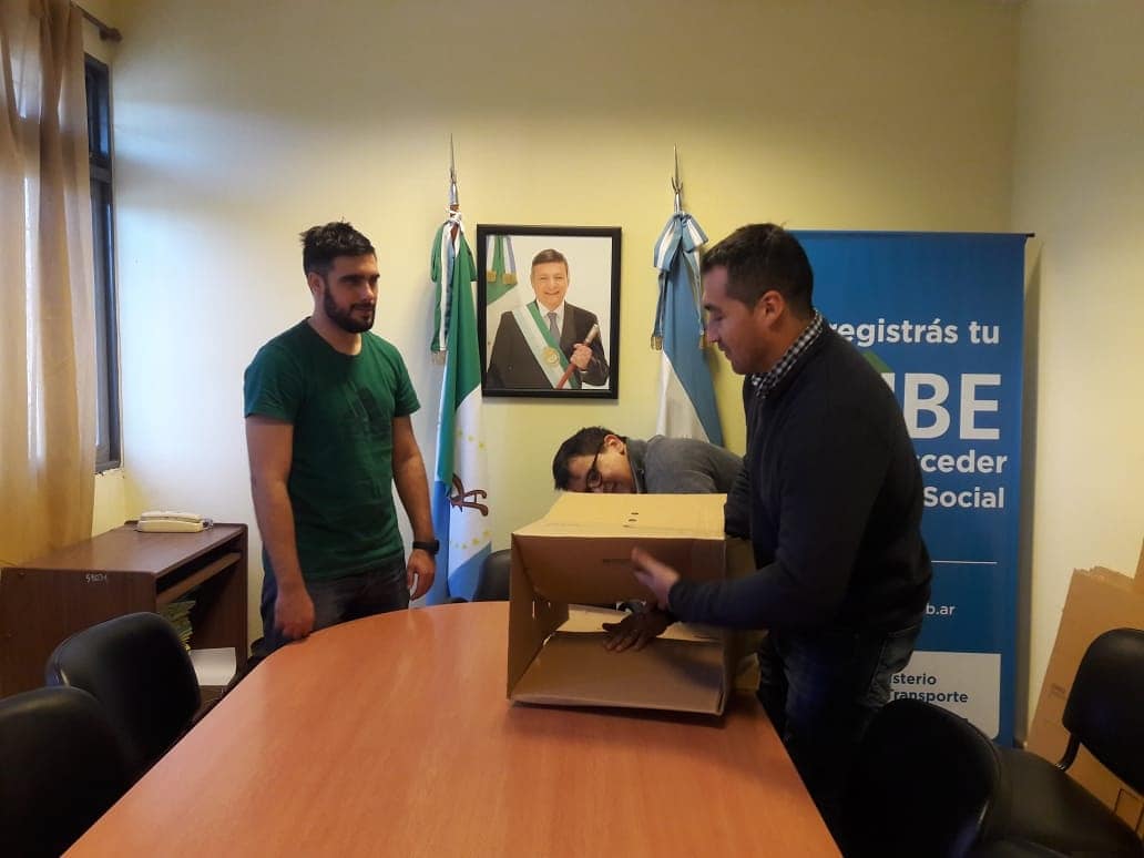 ChacoSepara's tweet photo. En el marco del programa #ChacoSepara perteneciente @AmbienteChaco estuvimos reunidos con el personal de la @ChacoTransporte junto al Subsecretario Roberto Medina y el direcror Gustavo Solá, coordinando acciones para que se comience con la recolección de papel.

#EconomíaCircular https://t.co/K87igW0Nh5