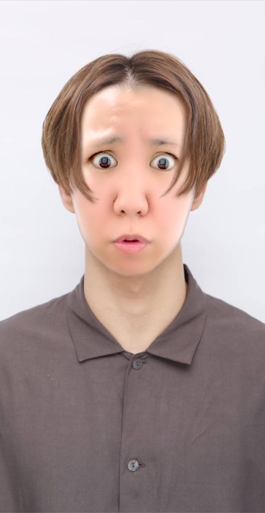 こんな髪型にしたいなぁって現実逃避してるんだけど私がやったらコレジャナイ感凄いんじゃないかって悩む みんなそう ヘアスタイル悩まない 色んなヘアスタイルに顔ハメるアプリあるけど酷いことになっからな