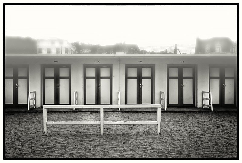 too late for the festival
- foggy #deauville2019 Deauville -
nobody
just sitting in the cold sand
and making my own film
<a href="/city_wander/">simpli©ity</a> 
please, expand