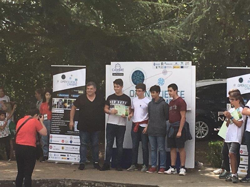 lauaxetaikastol's tweet photo. Ohorezko aipamena eta lehenengo saria, Open Science topaketan. /
Mención de honor y primer premio en la feria Open Science.
Aurrera!!!!
https://t.co/8rvnQJq8c8
#OpenScience #zientzia https://t.co/K369edIBMC