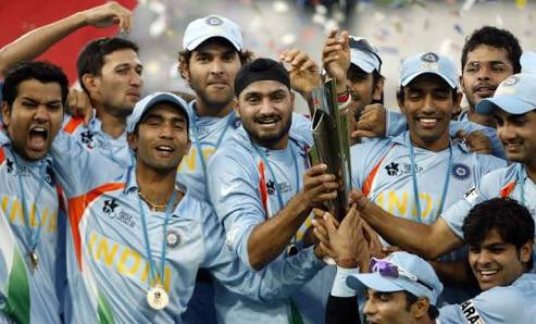 YUVSTRONG12's tweet photo. That moment of pure happiness when you win the World Cup for your country. Can’t ever be expressed in words. #pricelessmemories https://t.co/nJs2Gyk1zW