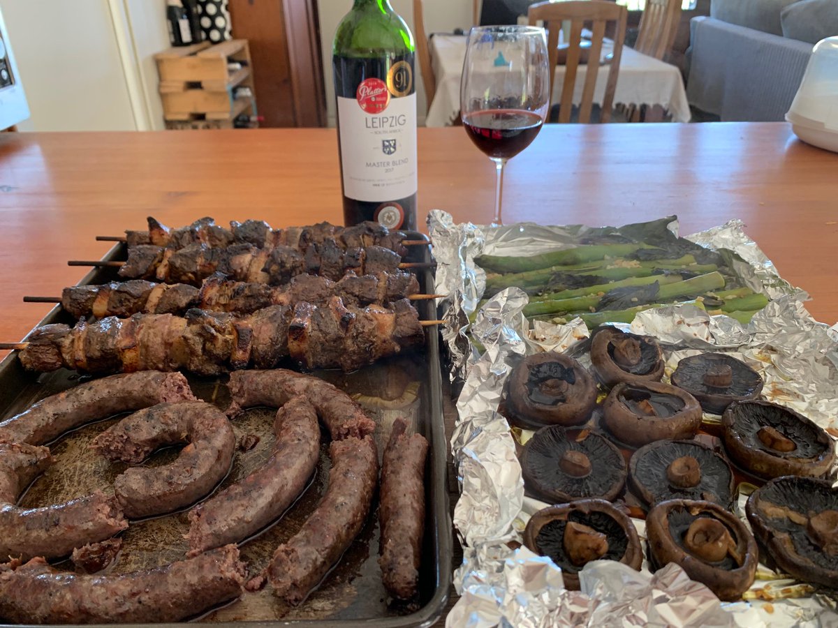 Celebrating Heritage Day with venison sosaties &amp; sausage, fresh picked asparagus &amp; Master Blend #capeblend