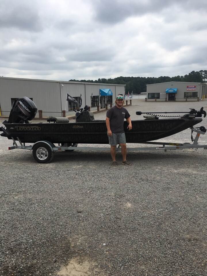 Jonathan Nowell would like to thank Caleb Riggins for his business. Congrats on your new loaded out Triton 1862CC. Have a great time on the water, Caleb!

See us before you buy, we will SAVE YOU MONEY!
#chatleemarine #tritonbassboats #lakelife #mercurymarine #bassmaster #bass