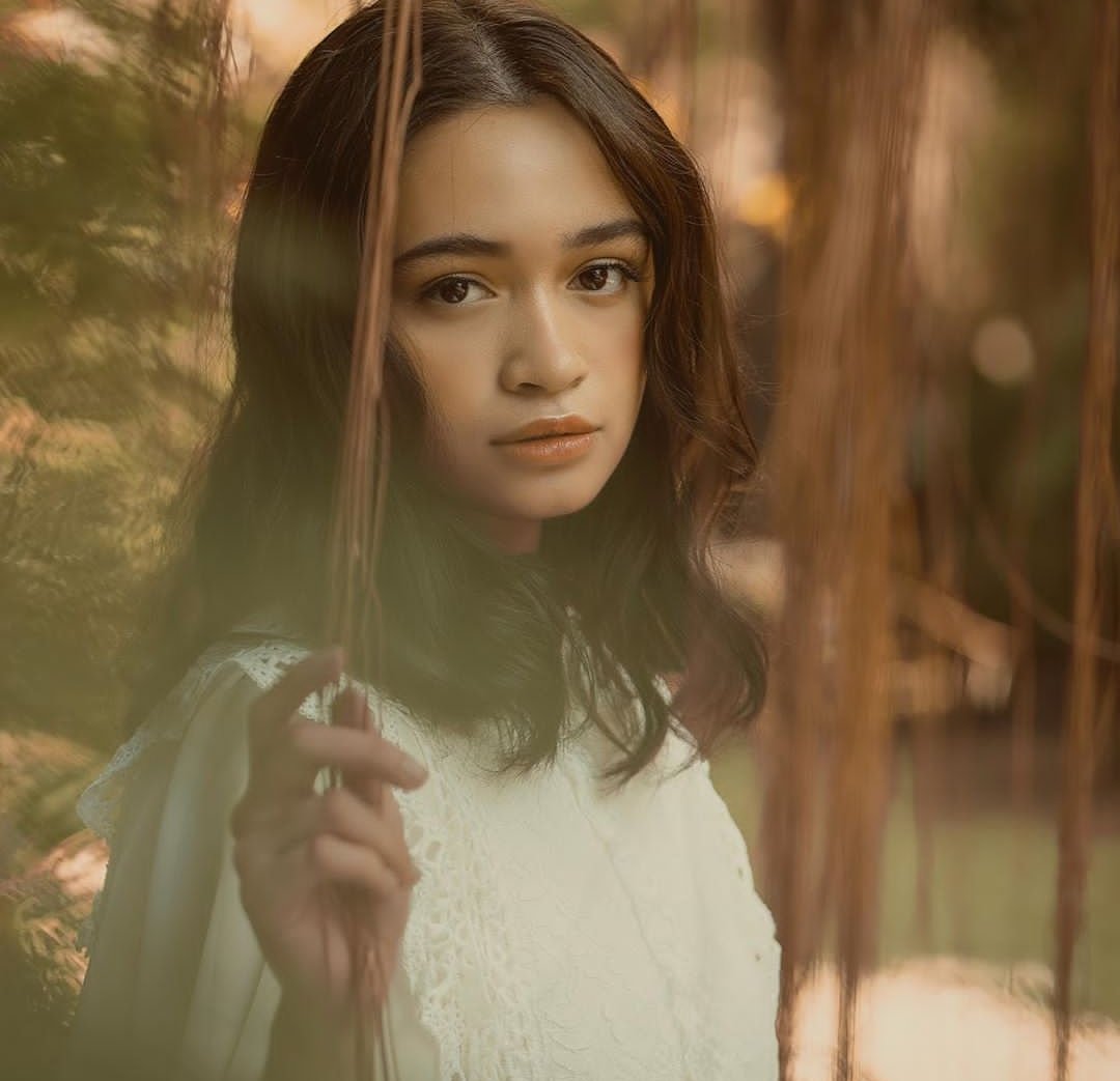 LittleAngels_FC's tweet photo. Happiest Birthday @angelinaisabele, your angels are always here to support and love you! we love you so muuch 💖😘 https://t.co/XxrUKcvr4l