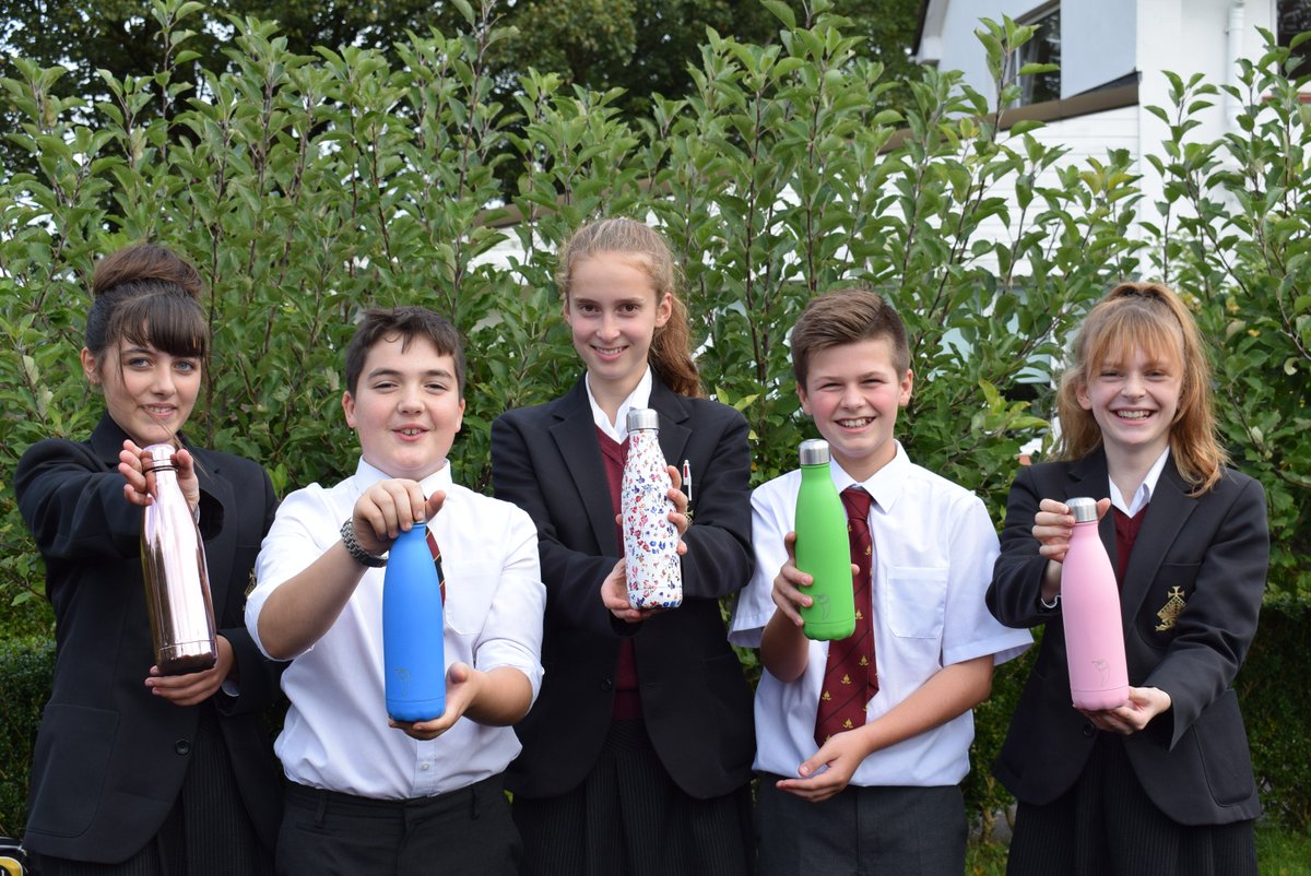 cslcardiff's tweet image. To reduce our carbon footprint CSL have banned the use of single-use plastic bottles. With access to several water fountains on the school grounds pupils &amp;amp; staff have welcomed the change and are dedicated to using their re-usable bottles #RecycleWeek2019 #ChillysEverywhere