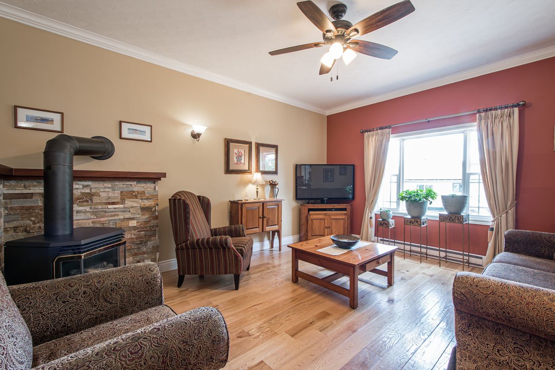 ParachuteRealty's tweet photo. Come see why 279 Hallmark Avenue is still owned by the original owners: call Sarah Schlender at 902.830.7461 to schedule a private showing.

https://t.co/9RPNfP9pza https://t.co/5ailQbWmvC